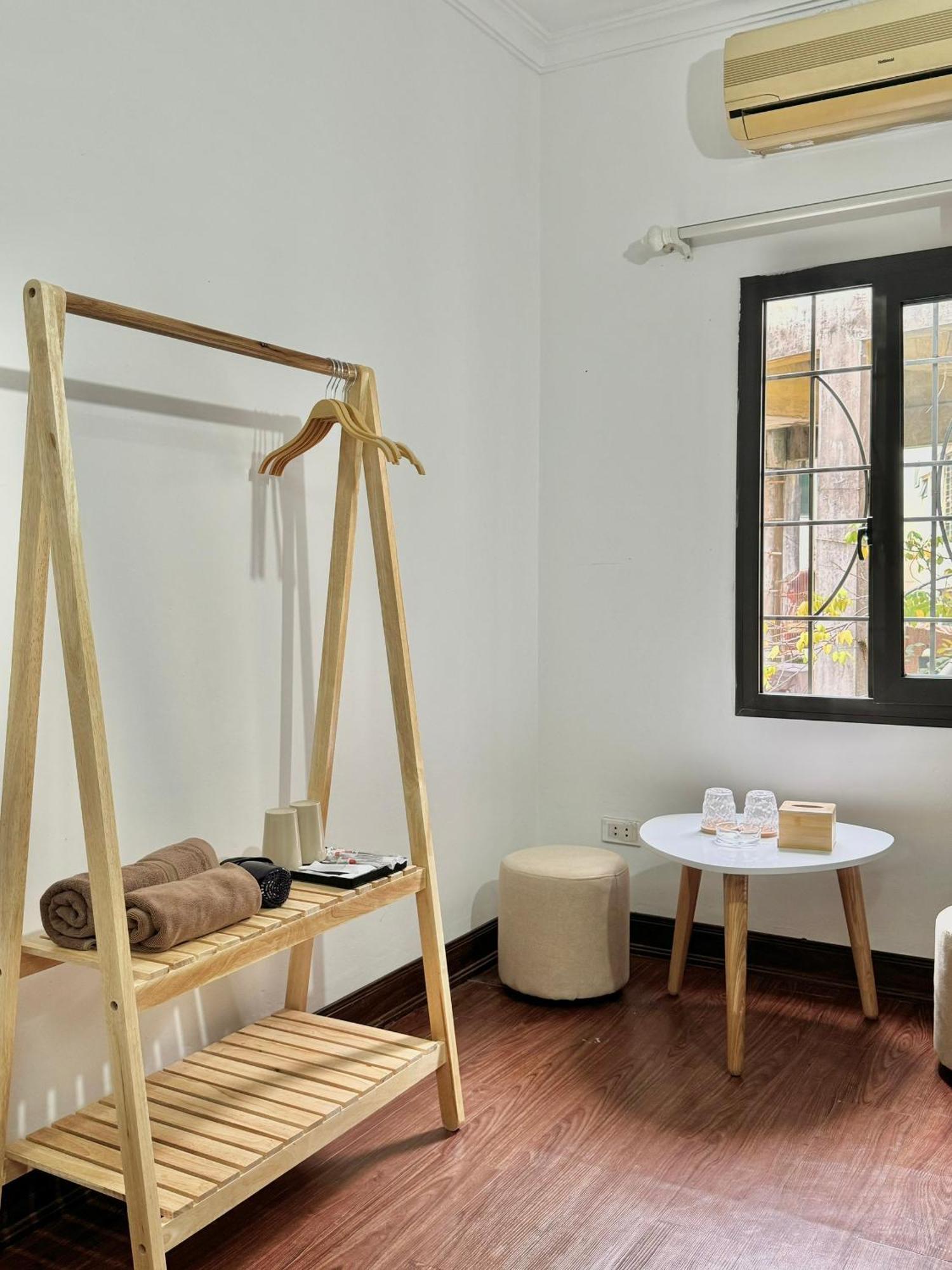 Bom House - Zxz Apartment Hanoi Bagian luar foto